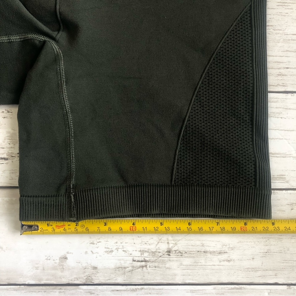 LULULEMON Women’s Green Sculpt Mid-Rise Seamless Bike Short Size 8 - Picture 9 of 10